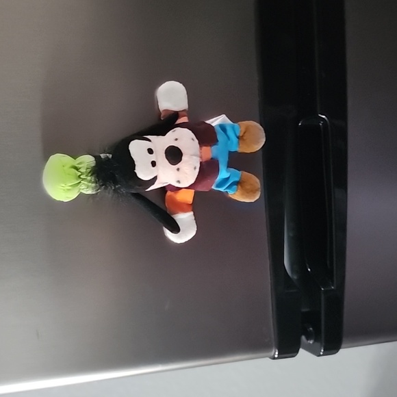 Disney Goofy Refrigerator Magnets - Picture 6 of 8